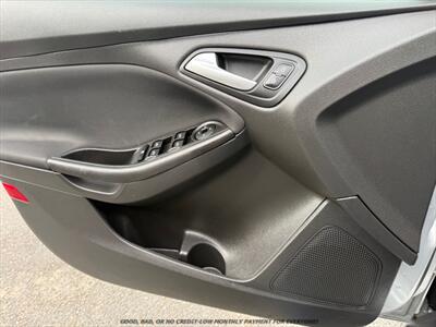 2018 Ford Focus SE   - Photo 23 - Garden City, ID 83714