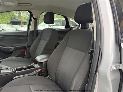 2018 Ford Focus SE   - Photo 11 - Garden City, ID 83714