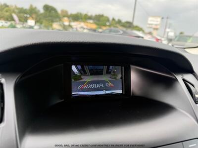 2018 Ford Focus SE   - Photo 13 - Garden City, ID 83714