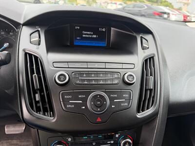 2018 Ford Focus SE   - Photo 27 - Garden City, ID 83714