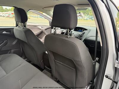 2018 Ford Focus SE   - Photo 18 - Garden City, ID 83714