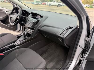 2018 Ford Focus SE   - Photo 20 - Garden City, ID 83714