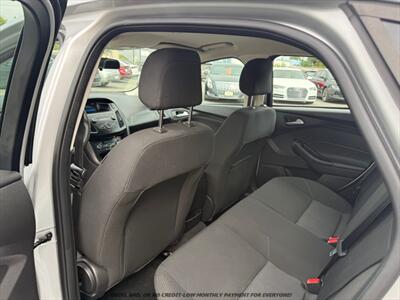 2018 Ford Focus SE   - Photo 14 - Garden City, ID 83714