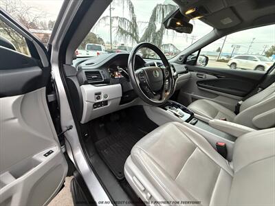 2016 Honda Pilot Elite   - Photo 10 - Garden City, ID 83714