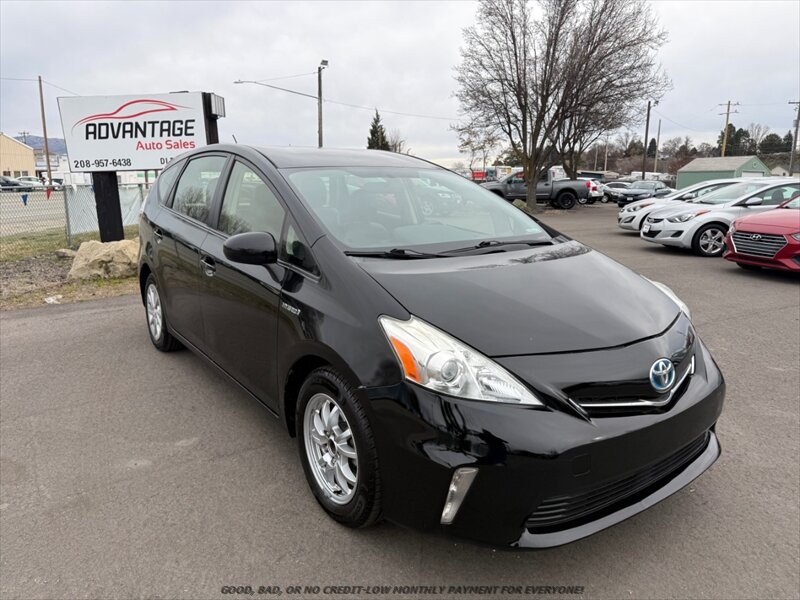 2012 Toyota Prius v Three