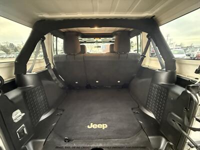 2012 Jeep Wrangler Unlimited Sport   - Photo 17 - Garden City, ID 83714