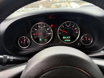 2012 Jeep Wrangler Unlimited Sport   - Photo 14 - Garden City, ID 83714