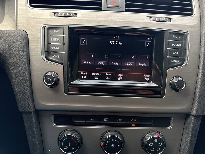 2015 Volkswagen Golf TSI Launch Edition 2dr Hatchback 5M PZEV - Photo 14 - Garden City, ID 83714