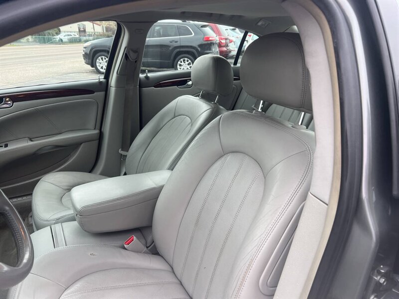2007 Buick Lucerne CXL V6 4dr Sedan - Photo 11 - Garden City, ID 83714