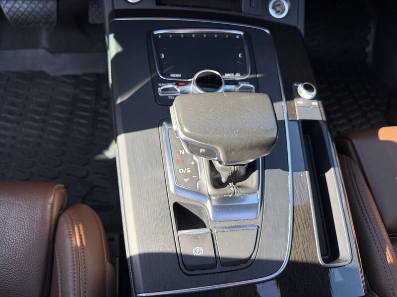 2018 Audi Q5 2.0T quattro Premium Plus AWD 4dr SUV - Photo 27 - Garden City, ID 83714