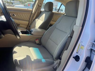 2017 Ford Taurus SEL AWD 4dr Sedan - Photo 9 - Garden City, ID 83714