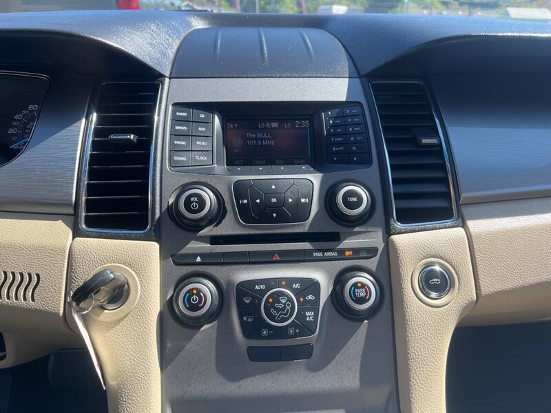 2017 Ford Taurus SEL AWD 4dr Sedan - Photo 24 - Garden City, ID 83714