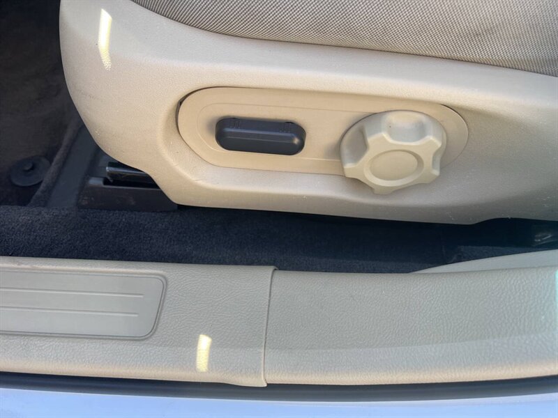 2017 Ford Taurus SEL AWD 4dr Sedan - Photo 25 - Garden City, ID 83714