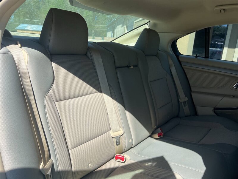 2017 Ford Taurus SEL AWD 4dr Sedan - Photo 15 - Garden City, ID 83714