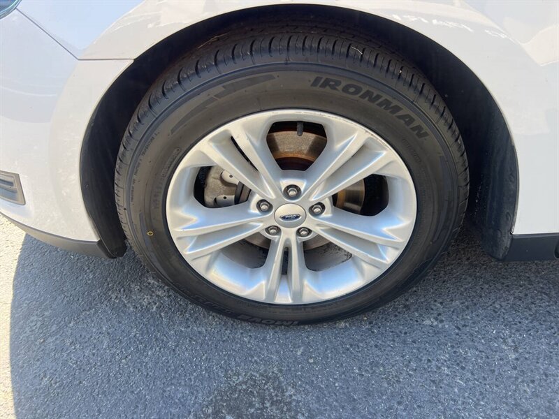 2017 Ford Taurus SEL AWD 4dr Sedan - Photo 20 - Garden City, ID 83714