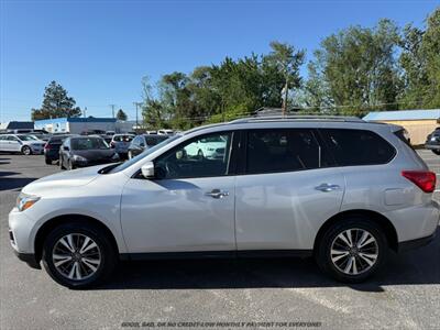 2017 Nissan Pathfinder SV   - Photo 4 - Garden City, ID 83714