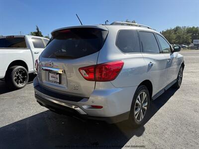 2017 Nissan Pathfinder SV   - Photo 7 - Garden City, ID 83714