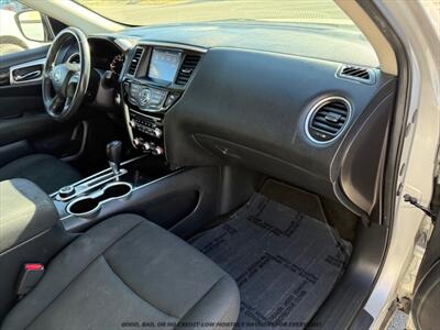 2017 Nissan Pathfinder SV   - Photo 22 - Garden City, ID 83714