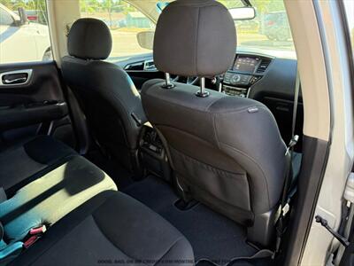 2017 Nissan Pathfinder SV   - Photo 20 - Garden City, ID 83714