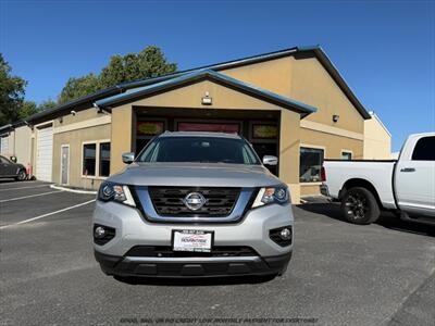 2017 Nissan Pathfinder SV   - Photo 2 - Garden City, ID 83714