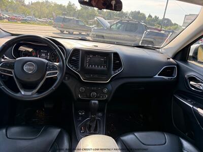 2019 Jeep Cherokee Latitude Plus 4x4 4dr SUV - Photo 9 - Garden City, ID 83714