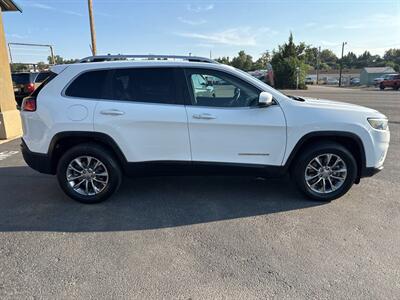 2019 Jeep Cherokee Latitude Plus 4x4 4dr SUV - Photo 8 - Garden City, ID 83714