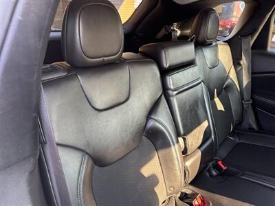 2019 Jeep Cherokee Latitude Plus 4x4 4dr SUV - Photo 17 - Garden City, ID 83714