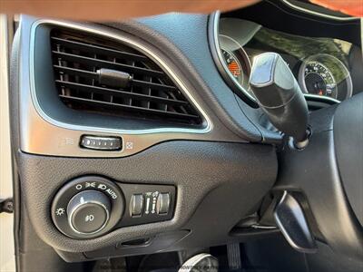 2019 Jeep Cherokee Latitude Plus 4x4 4dr SUV - Photo 23 - Garden City, ID 83714