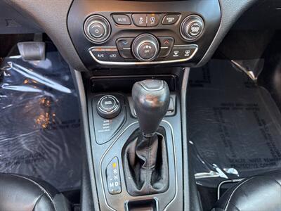 2019 Jeep Cherokee Latitude Plus 4x4 4dr SUV - Photo 26 - Garden City, ID 83714