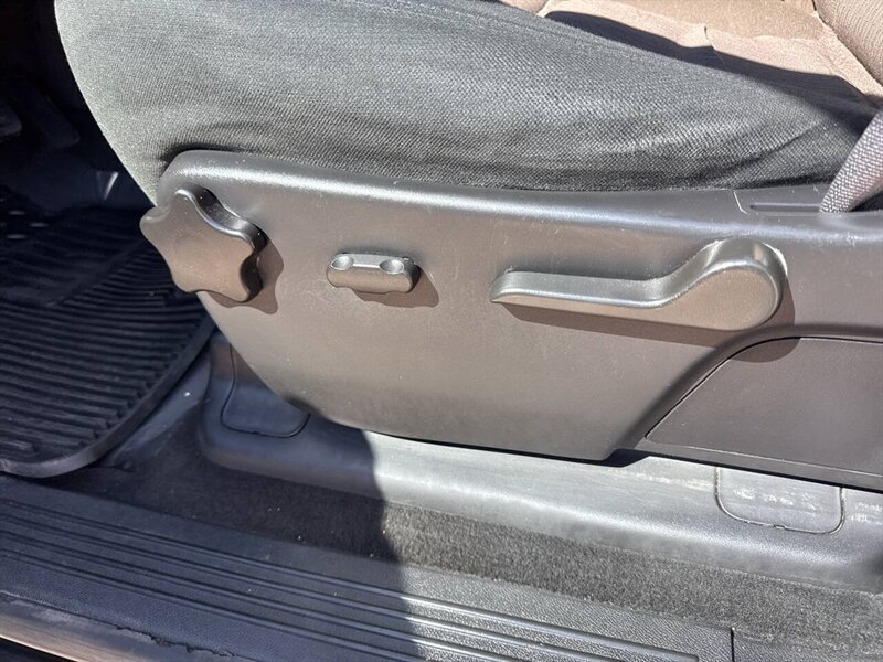 2013 Chevrolet Silverado 1500 LT 4x4 4dr Crew Cab 5.8 ft. SB - Photo 28 - Garden City, ID 83714