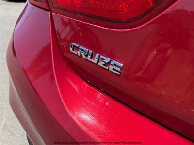 2017 Chevrolet Cruze Premier Auto - Photo 31 - Garden City, ID 83714