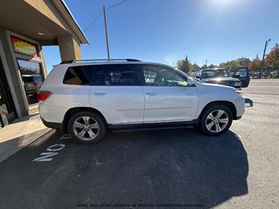2013 Toyota Highlander 4WD V6 Limited - Photo 8 - Garden City, ID 83714