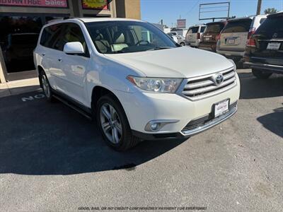 2013 Toyota Highlander 4WD V6 Limited - Photo 1 - Garden City, ID 83714