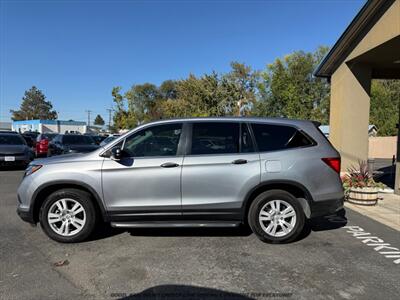 2017 Honda Pilot LX - Photo 4 - Garden City, ID 83714