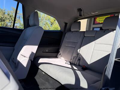 2017 Honda Pilot LX - Photo 15 - Garden City, ID 83714