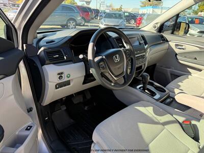 2017 Honda Pilot LX - Photo 10 - Garden City, ID 83714