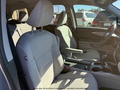 2017 Honda Pilot LX - Photo 20 - Garden City, ID 83714