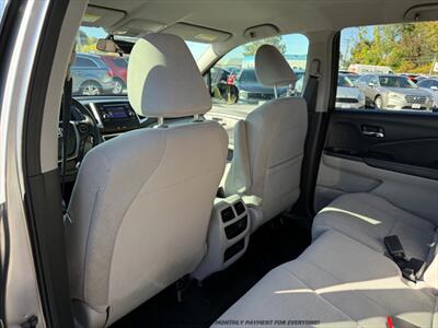 2017 Honda Pilot LX - Photo 13 - Garden City, ID 83714