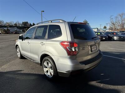 2015 Subaru Forester 2.5i Premium   - Photo 5 - Garden City, ID 83714