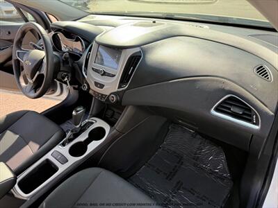 2017 Chevrolet Cruze LS Auto   - Photo 20 - Garden City, ID 83714