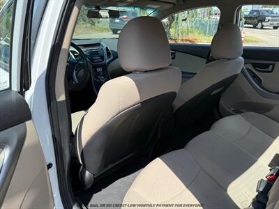 2016 Hyundai ELANTRA SE - Photo 12 - Garden City, ID 83714