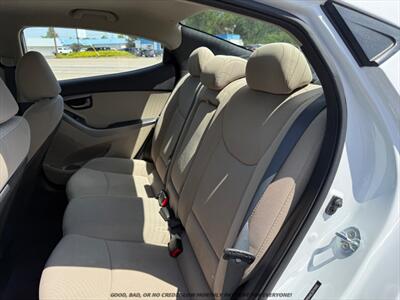 2016 Hyundai ELANTRA SE - Photo 13 - Garden City, ID 83714