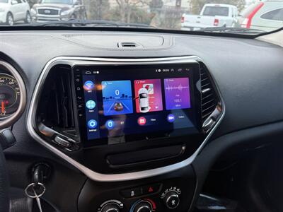 2015 Jeep Cherokee Sport   - Photo 36 - Garden City, ID 83714