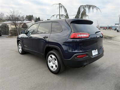 2015 Jeep Cherokee Sport   - Photo 5 - Garden City, ID 83714