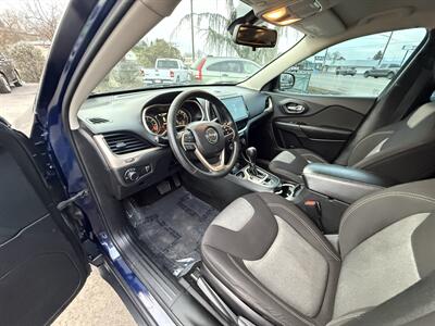 2015 Jeep Cherokee Sport   - Photo 11 - Garden City, ID 83714