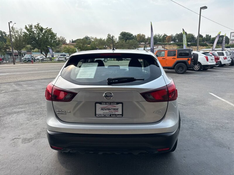 2019 Nissan Rogue Sport S AWD 4dr Crossover - Photo 6 - Garden City, ID 83714