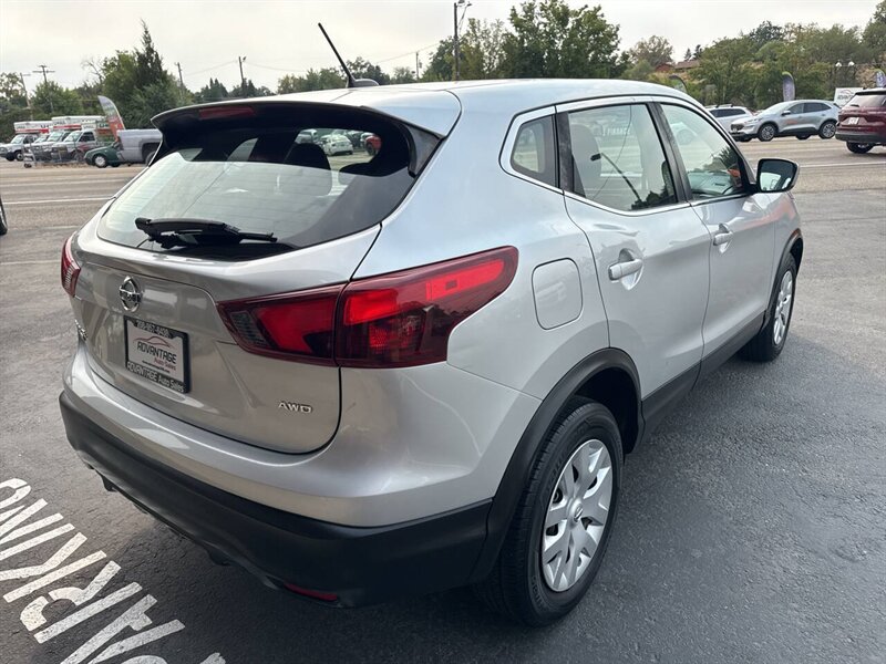 2019 Nissan Rogue Sport S AWD 4dr Crossover - Photo 7 - Garden City, ID 83714