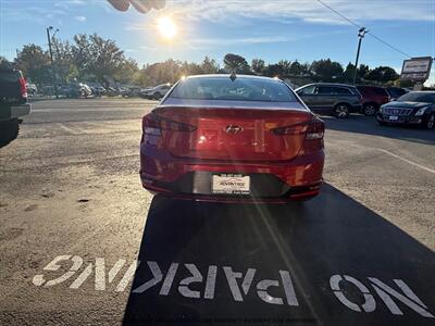 2020 Hyundai Elantra SEL   - Photo 6 - Garden City, ID 83714