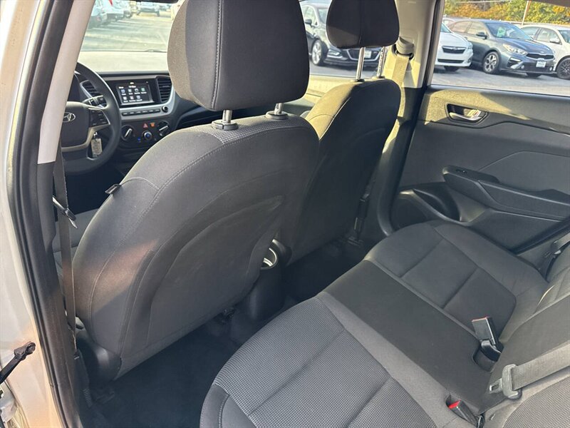 2019 Hyundai ACCENT SE 4dr Sedan 6A - Photo 15 - Garden City, ID 83714