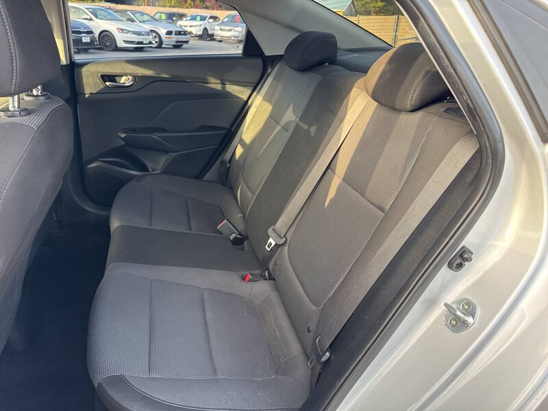 2019 Hyundai ACCENT SE 4dr Sedan 6A - Photo 16 - Garden City, ID 83714